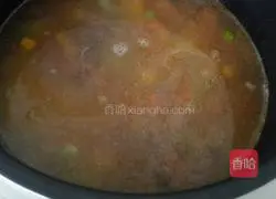 Illustration of how to cook sausage and rice 5