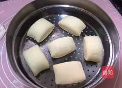 Illustration of home-style steamed buns 7