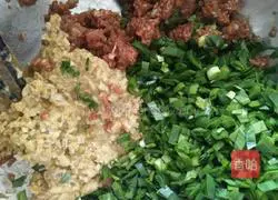 Illustration of how to make meatloaf stuffed with chives and clams 6