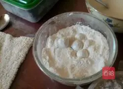 Illustration of how to make glutinous rice balls by hand 4