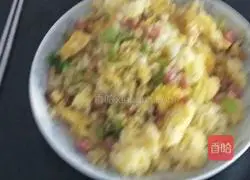 Illustration of how to make delicious and healthy egg fried rice 18