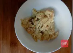 Illustration of how to make egg noodles 7