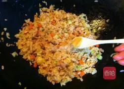 Illustration of how to make fried rice with cabbage and minced meat 15