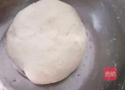 Illustration of how to make shrimp and water spinach buns 8