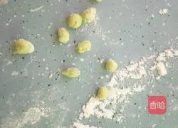 Illustration of making sunflower buns 20