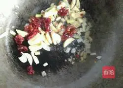 Illustration of how to make strips (mixed noodles) 11