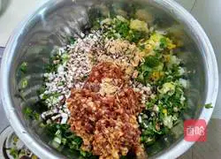 Illustration of making mushroom dumplings 5