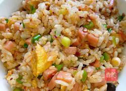 Egg Illustration of how to make fried rice 1