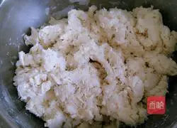 Soft and fluffy Illustration of how to make milk-flavored steamed buns 3