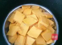 Illustration of how to make pumpkin cake 1