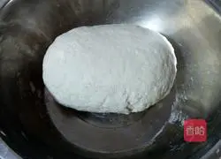 Illustration of how to make pork buns 2