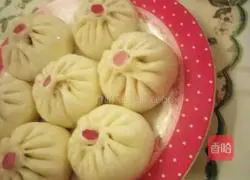 Illustration of how to make pork buns 13