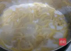 Illustration of how to make vegetables, mushrooms and corn noodles 4