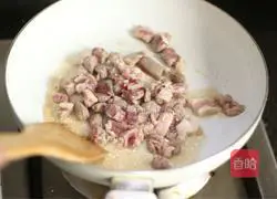 Illustration of how to make mutton fried rice 3