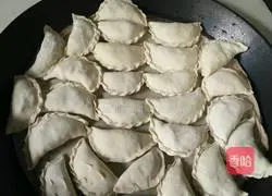 Steamed Illustration of how to make dumplings 3