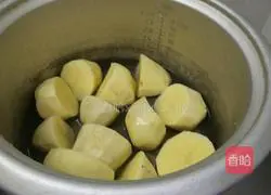 Potato buns Illustration of how to do it 1