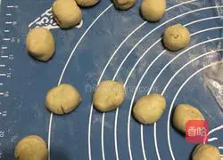 Illustration of how to make rose steamed buns 4