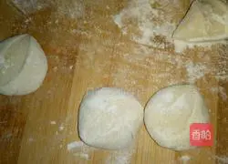 Illustration of how to make shepherd's purse and ingot dumplings 9