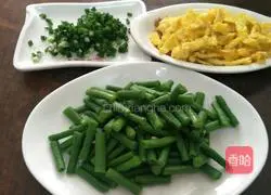 Illustration of how to make noodles with beans and eggs 5