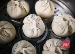 Illustration of how to make egg, tofu and vermicelli stuffed buns 8