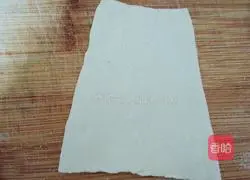 Illustration of how to make Yuanbao dumplings 2