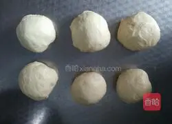 Illustration of how to make fennel and egg stuffed buns 8