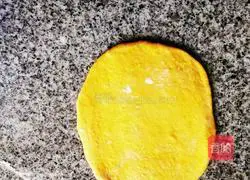 Illustration of how to make rose pumpkin steamed buns 2