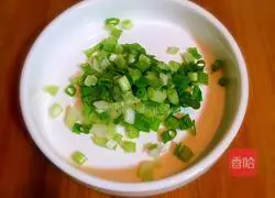 Illustration of how to make pineapple and shrimp fried rice 7