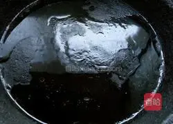 Illustration of how to make scallion pancakes 14