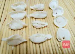 Illustration of how to make white radish and mushroom dumplings 15