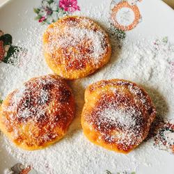 Crispy Persimmon Cake