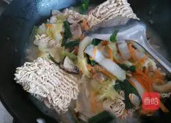 Illustration of how to make fried noodles 9