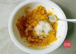 Sesame Pumpkin Cake Recipe Illustration 3