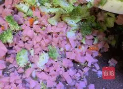 三Illustration of how to make colored steamed buns 4