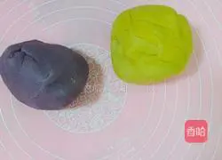Illustration of how to make colorful noodles 1