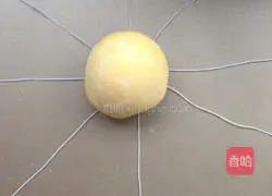 Illustration of how to make pumpkin steamed buns 3