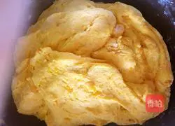 Illustration of how to make pumpkin steamed buns 4