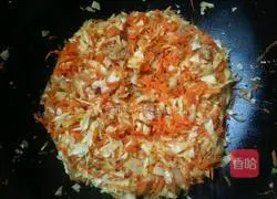 Illustration of how to make fiery red fried rice 10