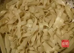 Illustration of how to make fried noodles 3