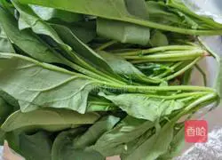 Illustration of how to make delicious spinach skin and celery dumplings 1