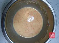 Illustration of how to make carrot and egg pancakes 4