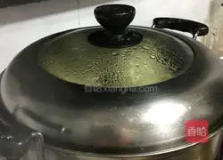 Illustration of how to make leek buns 9