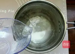 Illustration of how to make cherry cake 3