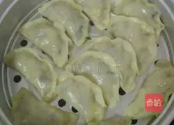 Illustration of how to make egg and vermicelli dumplings 7