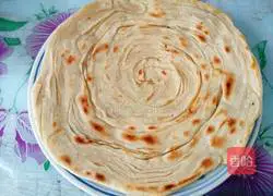 Illustration of how to make hand pancake rolls 14