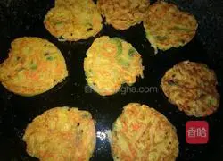 Illustration of how to make love colorful double silk cake 5