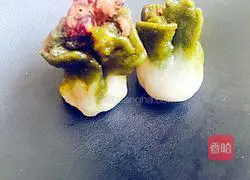 Illustration of how to make steamed buns with cabbage stuffed with bean paste 9