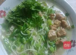Illustration of how to make green onion noodles 7
