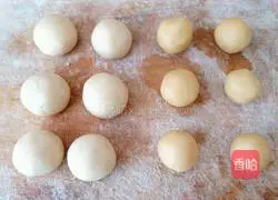 Illustration of how to make bean paste cake with electric pan 3