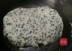 Illustration of how to make sesame steamed buns 3